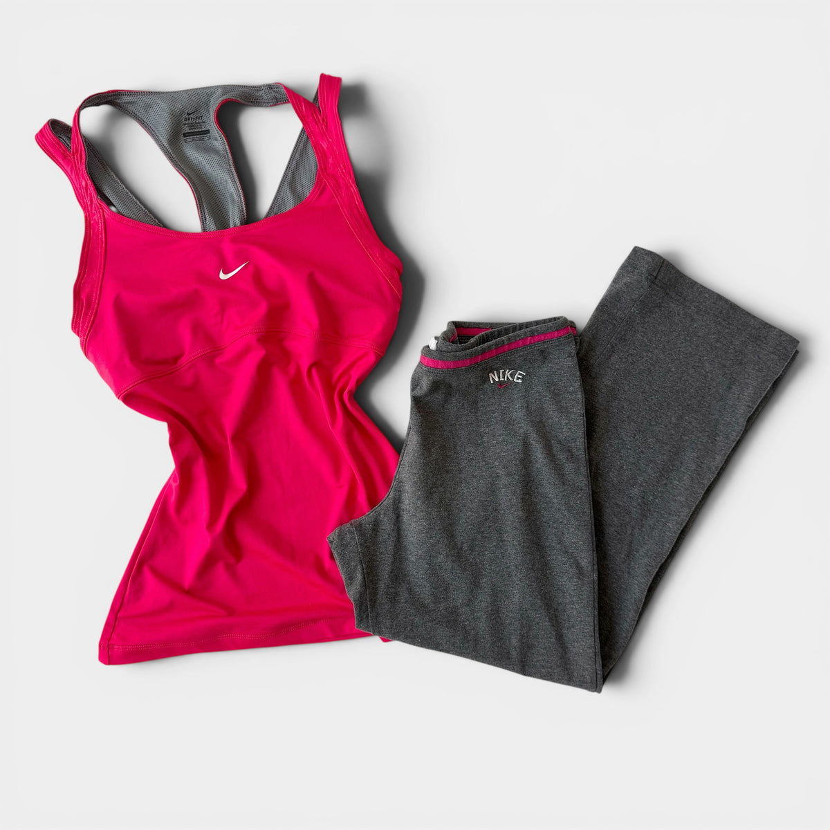 Nike Pink Grey Active Capri Set Y2K Athleisure