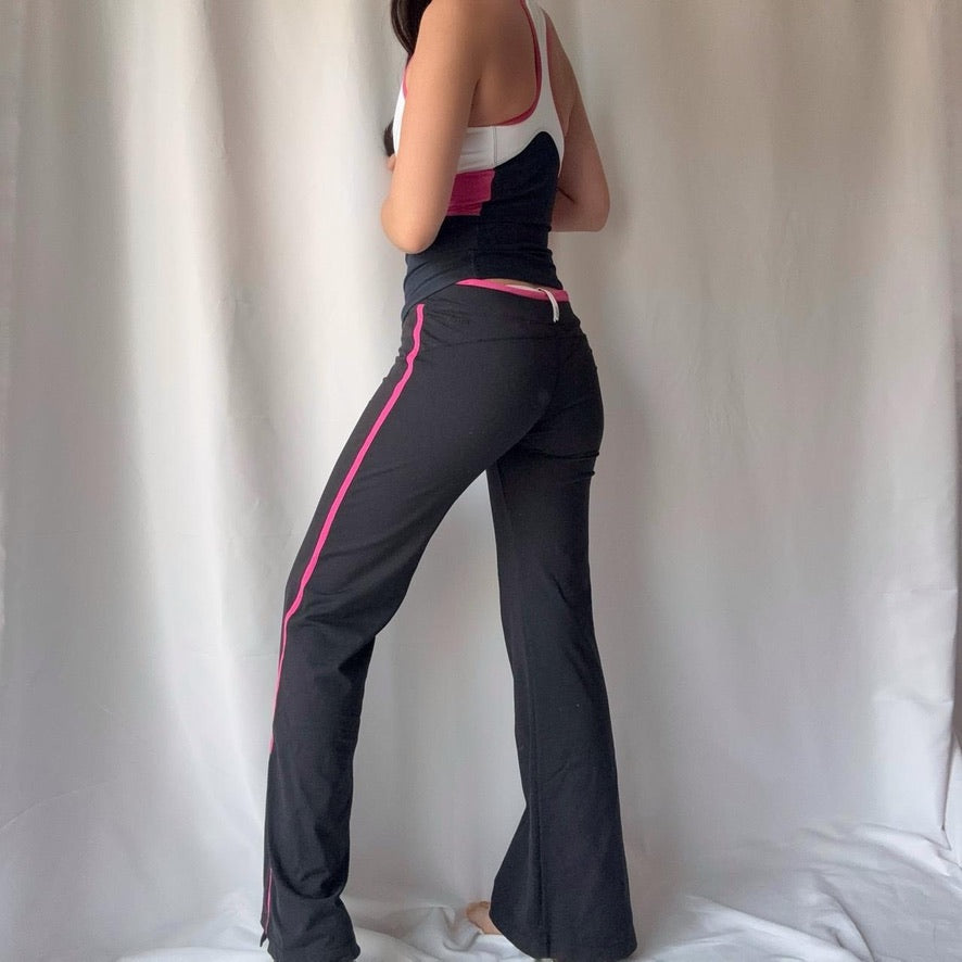 Nike Late 2000s Black Mid Rise Pink Pant Set