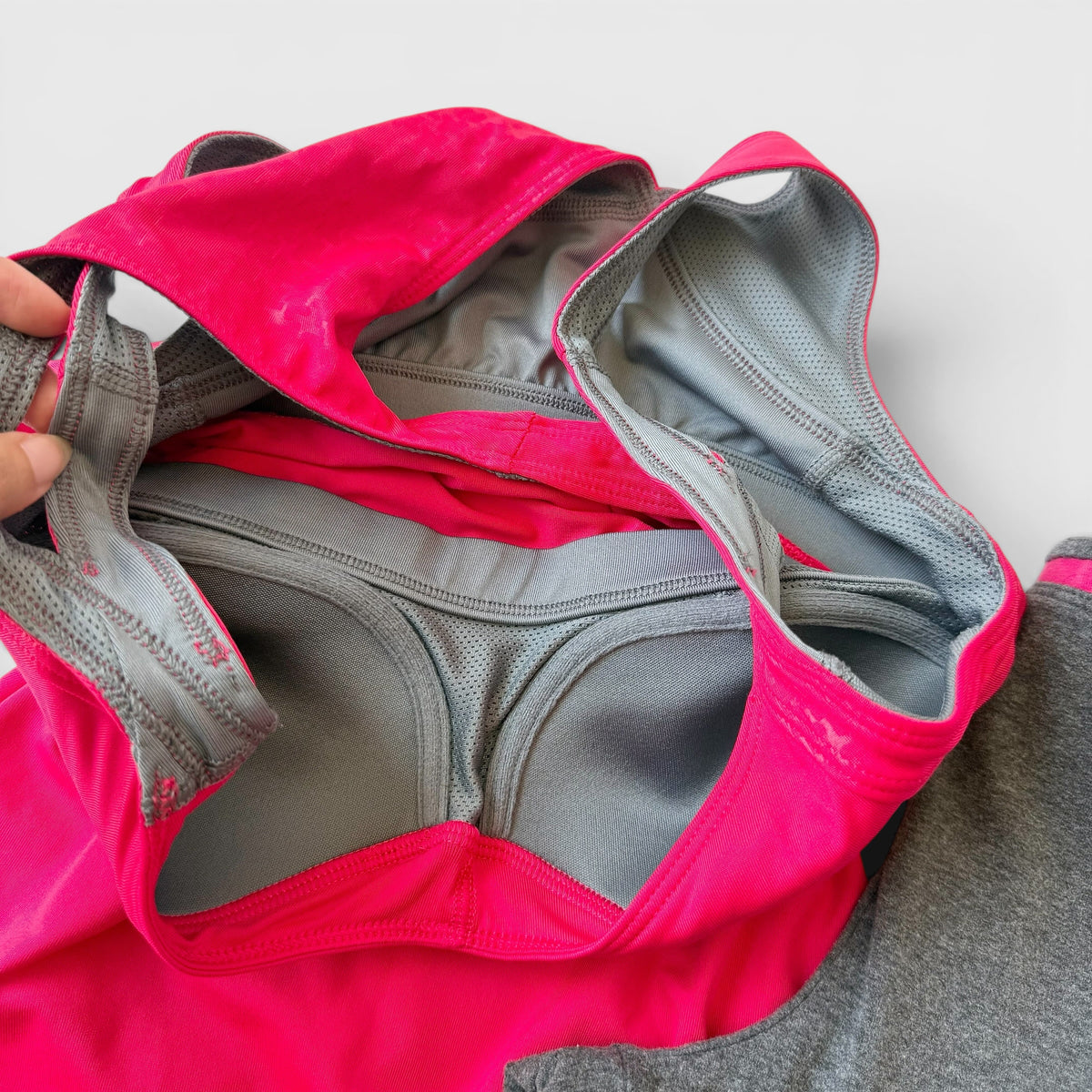 Nike Pink Grey Active Capri Set Y2K Athleisure