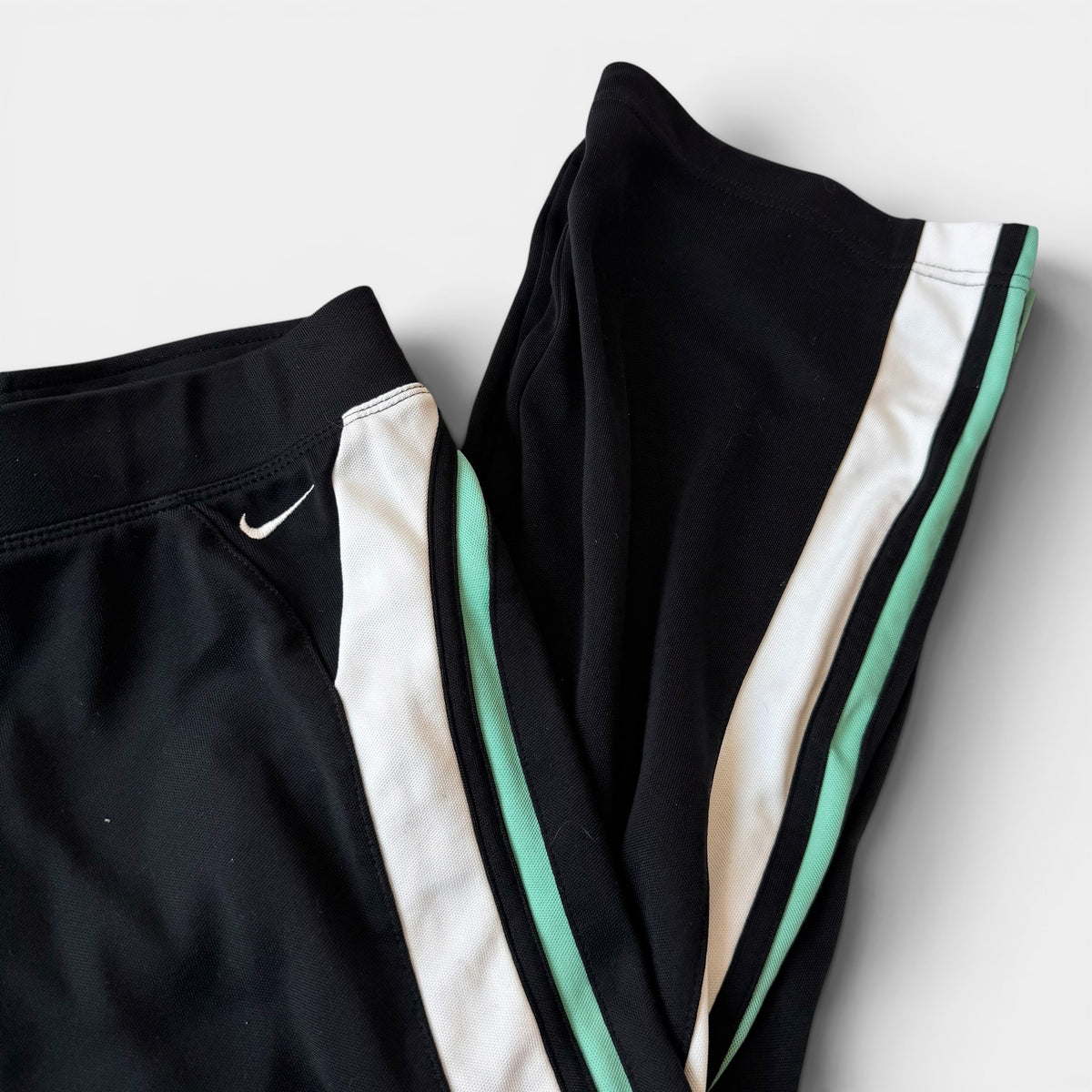 Nike Teal Black Capri Set Mixed Era