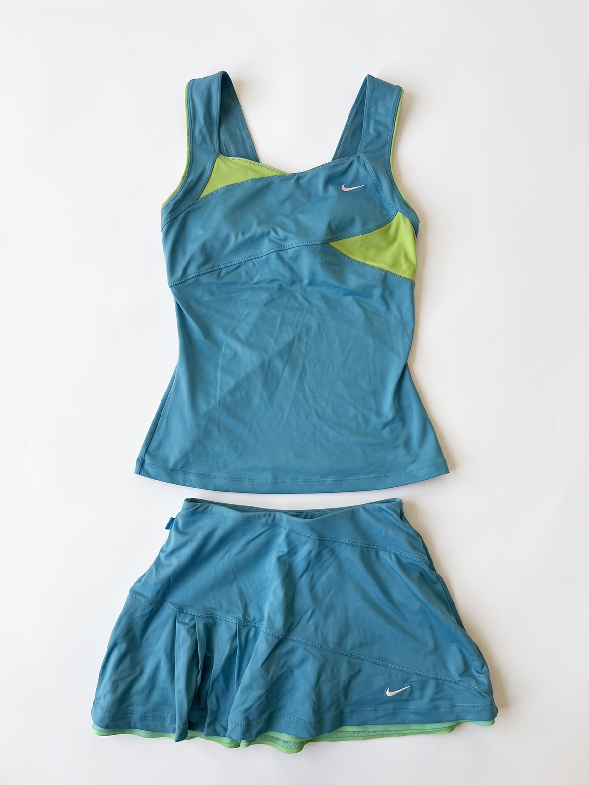 Nike 2010s Turquoise Green Tennis Skort Set